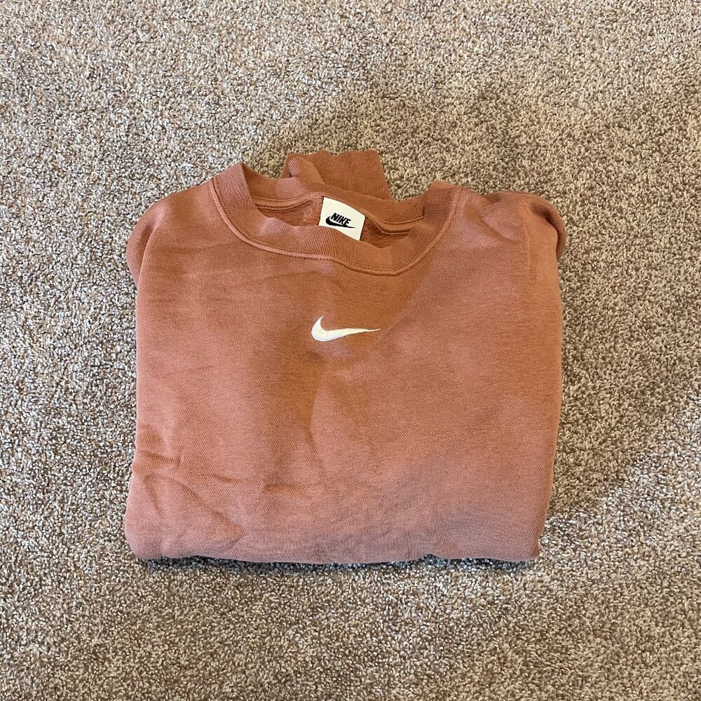 Nike Women's Oversized Crew-Neck Crop Sweatshirt | Brown | Size S